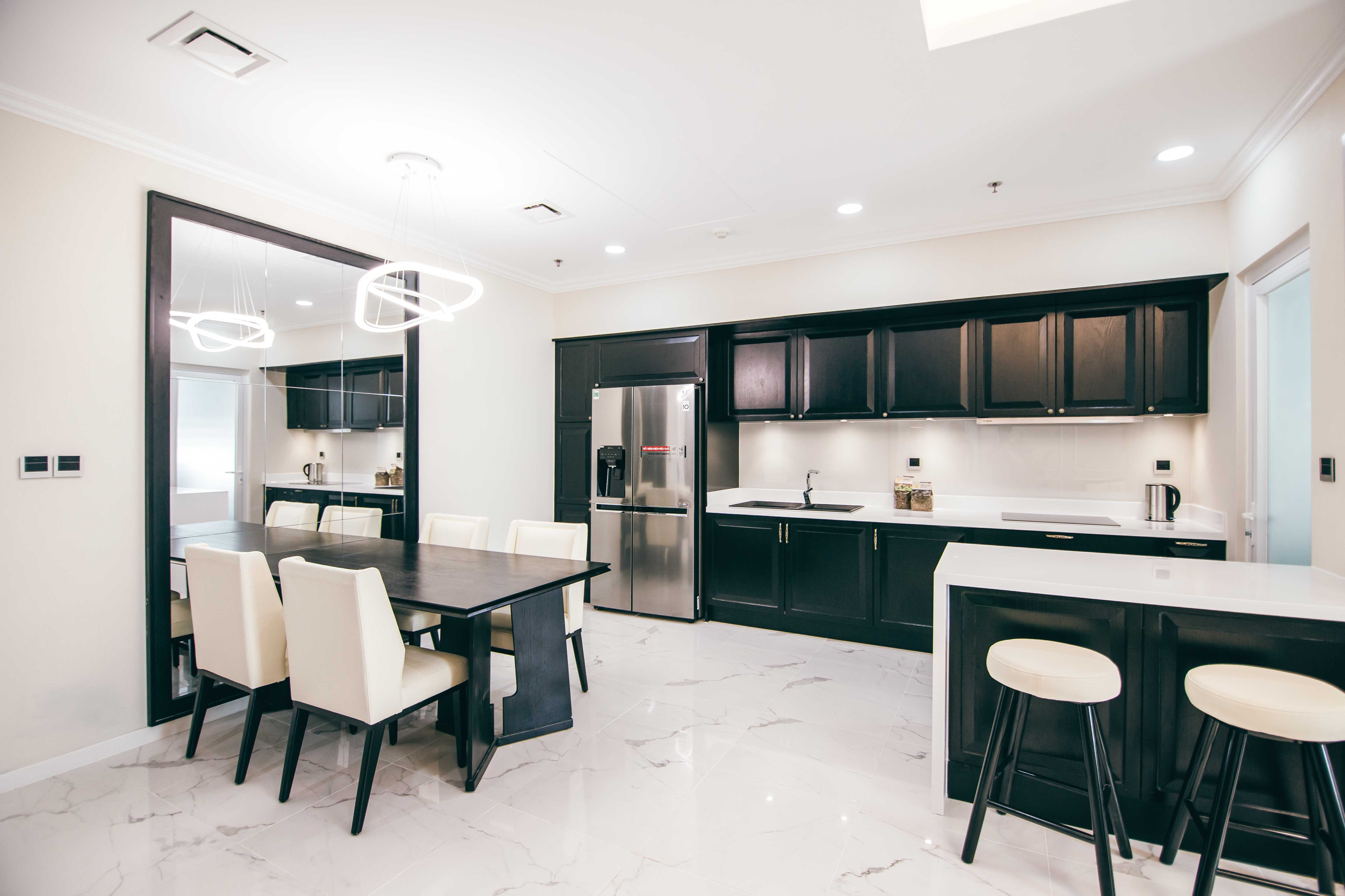 Bếp có quầy bar hiên đại